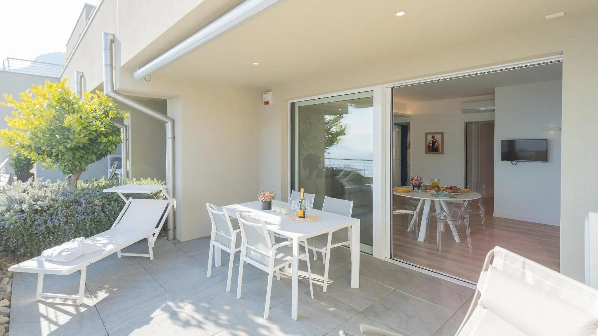 Valarin Luxury Apartments & Wellness, Vercana By Rent All Como 0*,