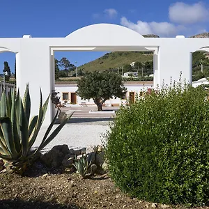 https://tenute-plaia-agriturismo.sicilyhotelsitaly.net